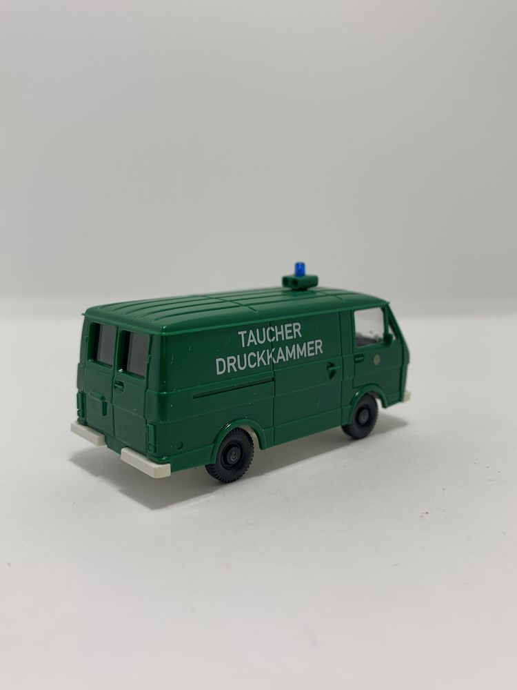 Volkswagen LT 28 da Wiking escala H0 1/87