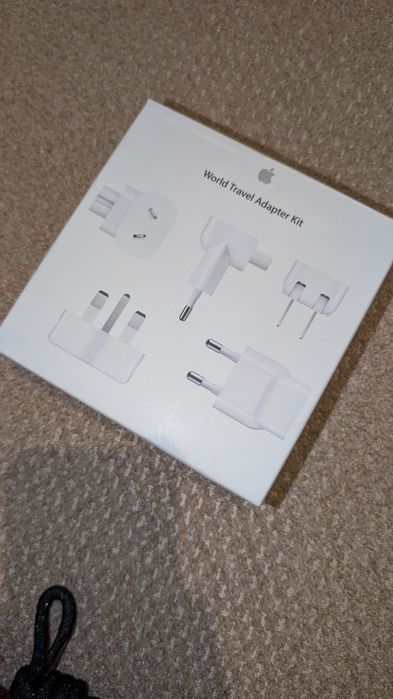 Apple World Travel Adapter Kit