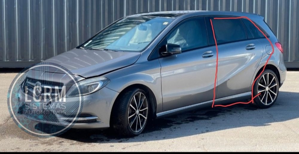 Porta Trás esquerda Mercedes B W246