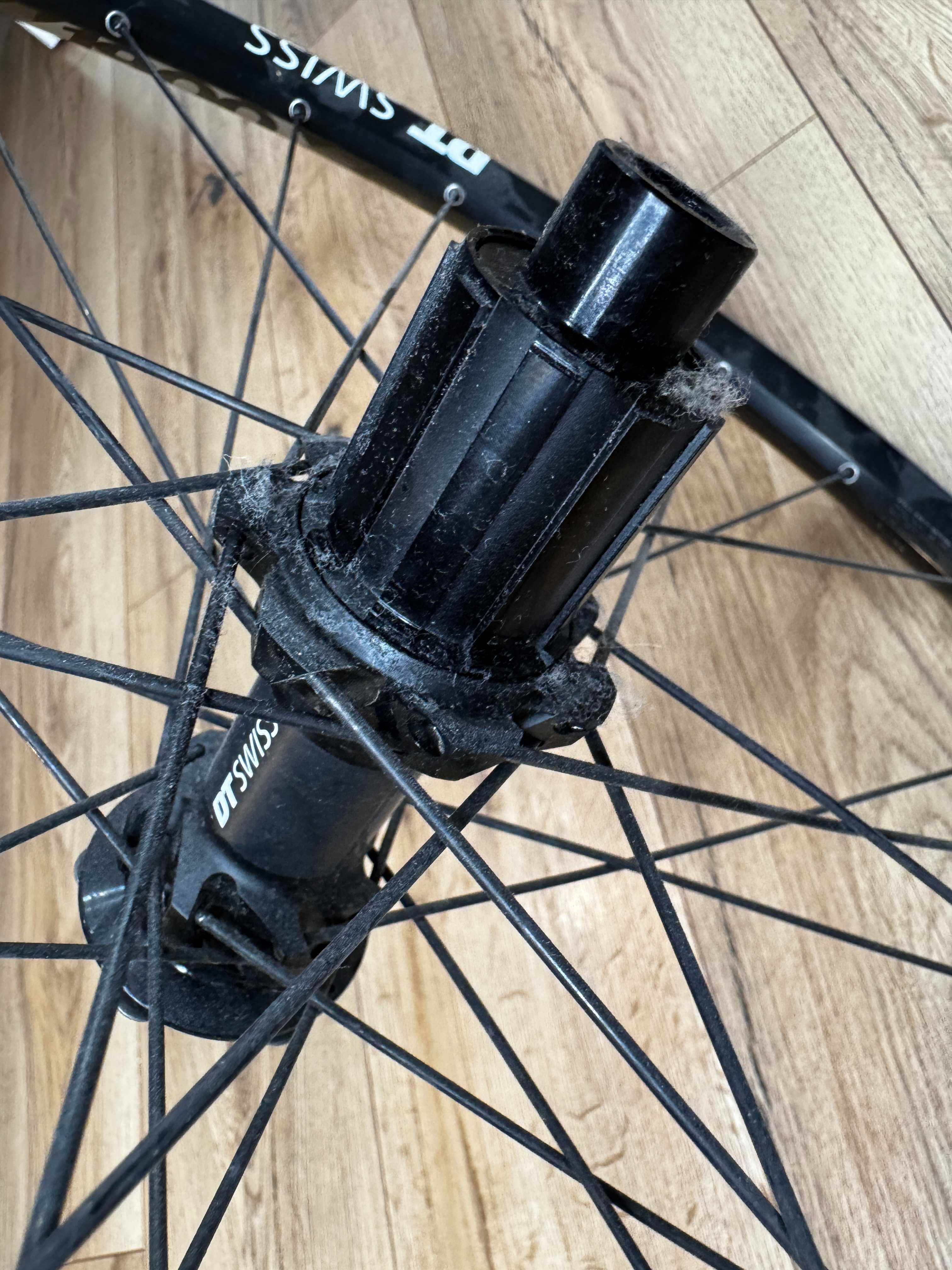 JAK NOWE! Koło DT Swiss M 1900 Spline, 27,5" bębenek Shimano