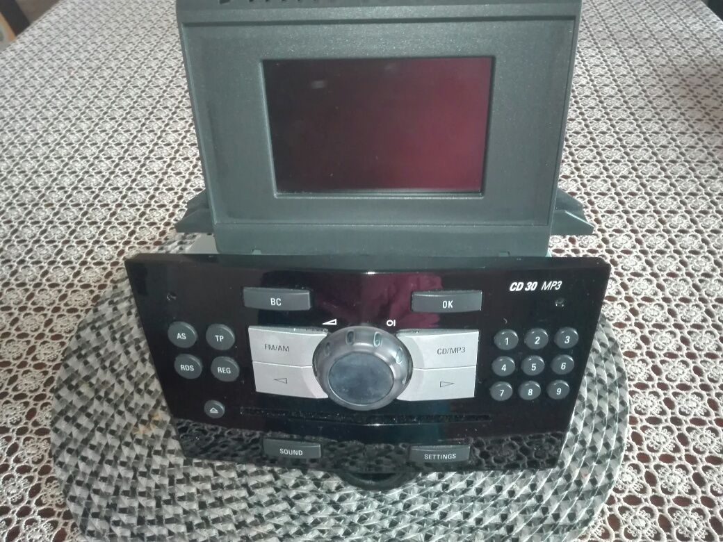 Radio CD30 MP3 Opel Corsa D z dużym wyświetlaczem ekranem