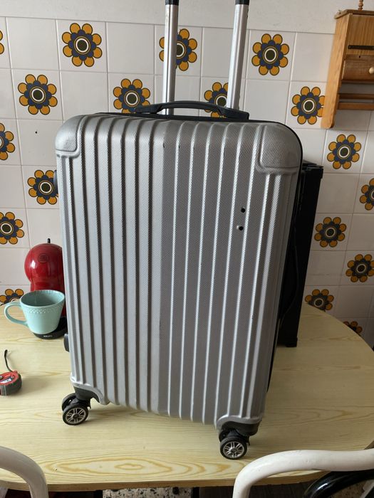 Mala de viagem media