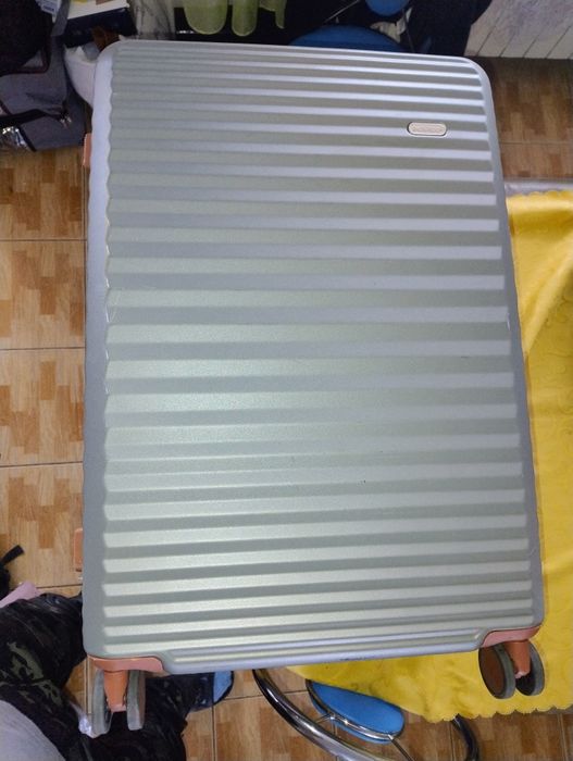 Walizka podróżna 75x50x31