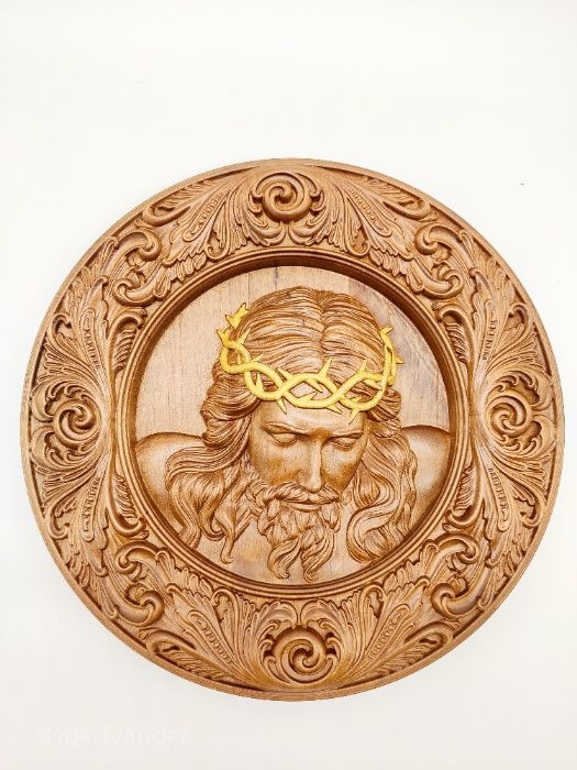 Drewniana ikona korona cierniowa , rzeżba . Płaskorzeźba