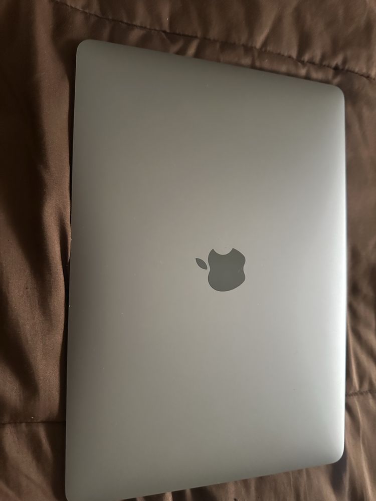 Macbook air M1 16g