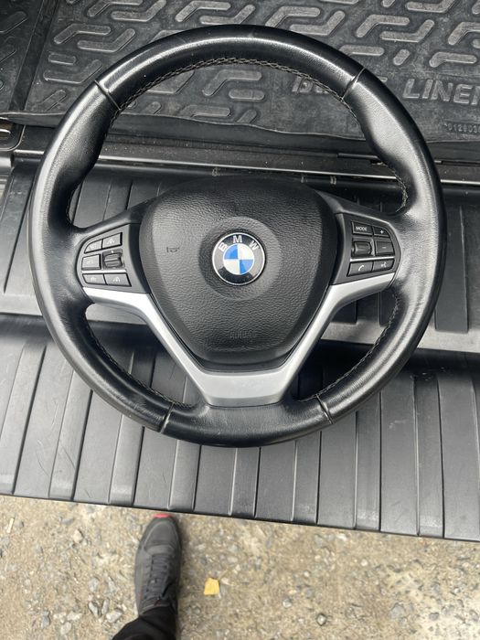 Руль BMW X5 F15 дістронік