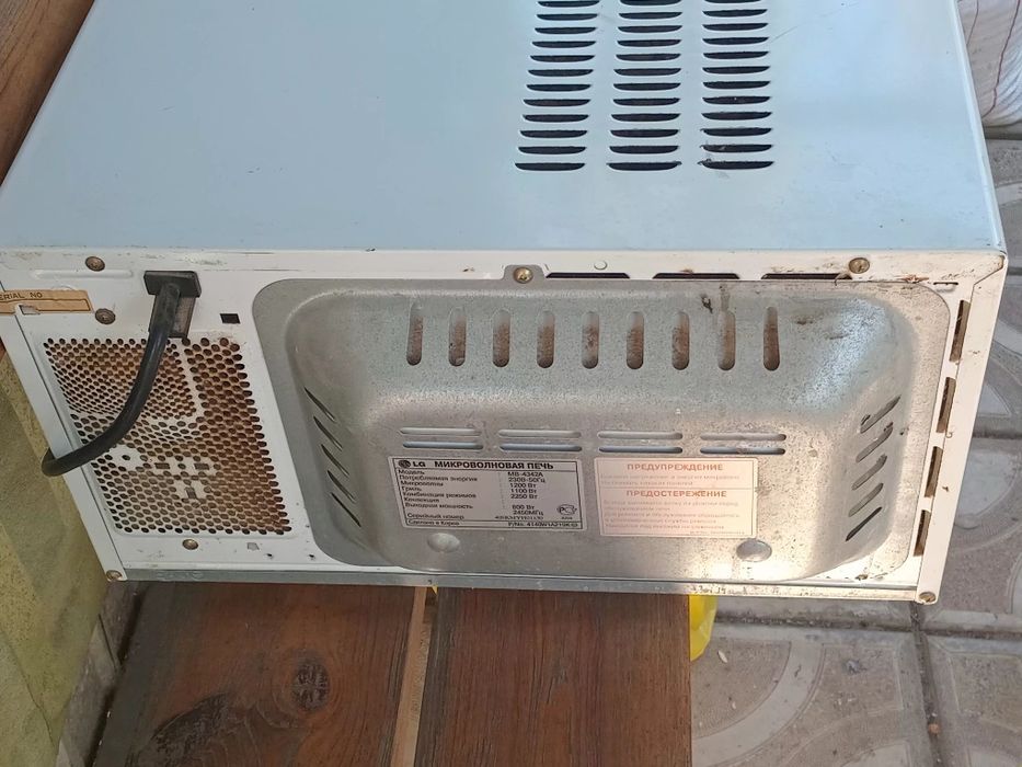 Микроволновка LG MB 4342A