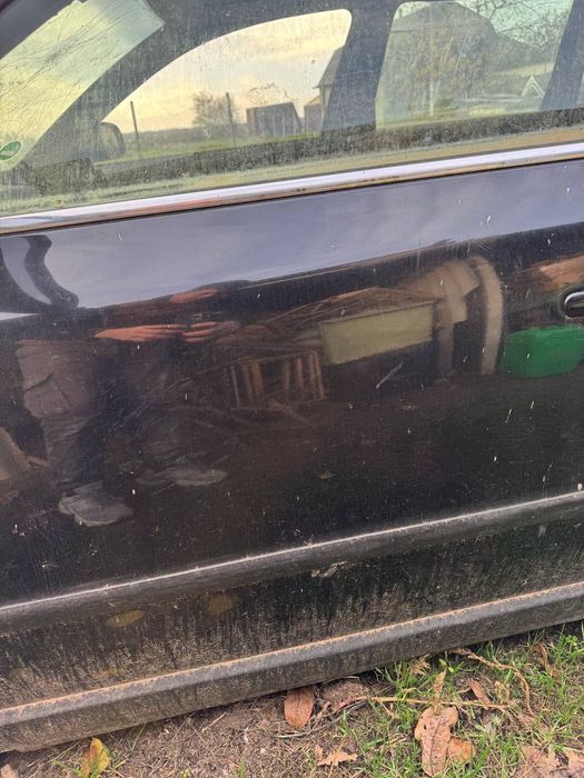 Двері пасат б5 рестайл в зборі