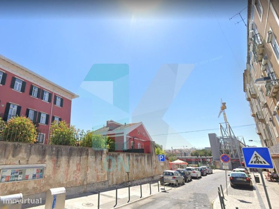 Prédio c/4 pisos em Propriedade Total com 315 m2 - Avenidas Novas