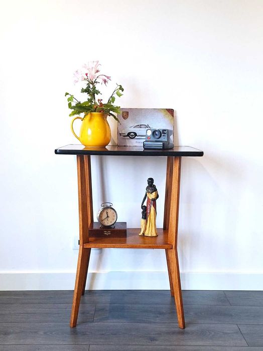 Mesa de apoio / TV vintage. Side table