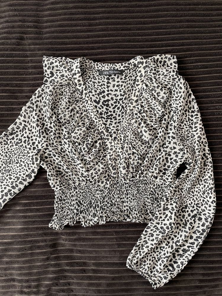 Блуза, блузка Zara 42 размер состояние Новой