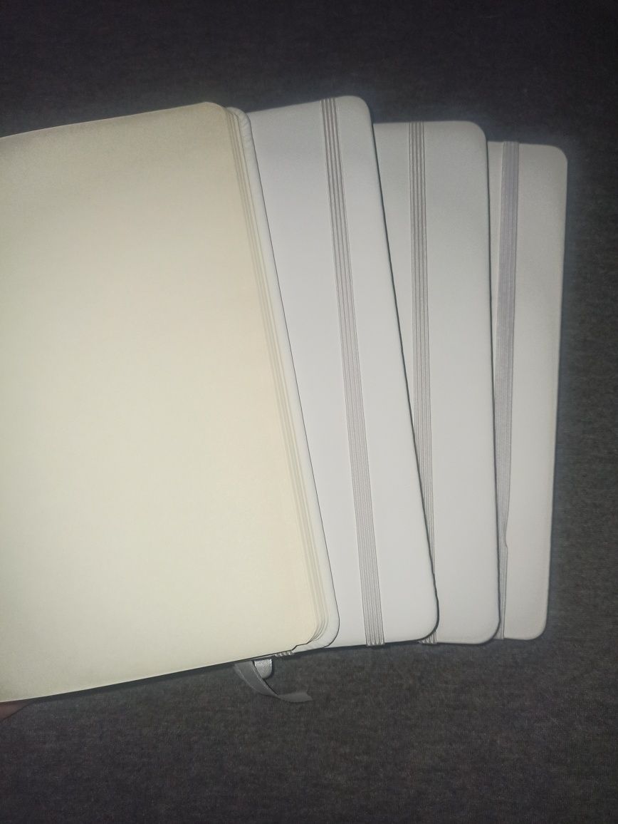 Notes biały twarda okładka przybory szkolne wyprawka idealny do szkoły