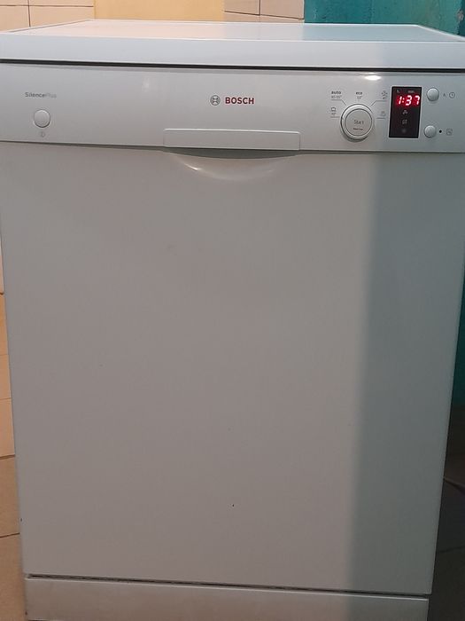 Посудомийна машинка  *Bosch- SMS50D32EU* 60×60см.