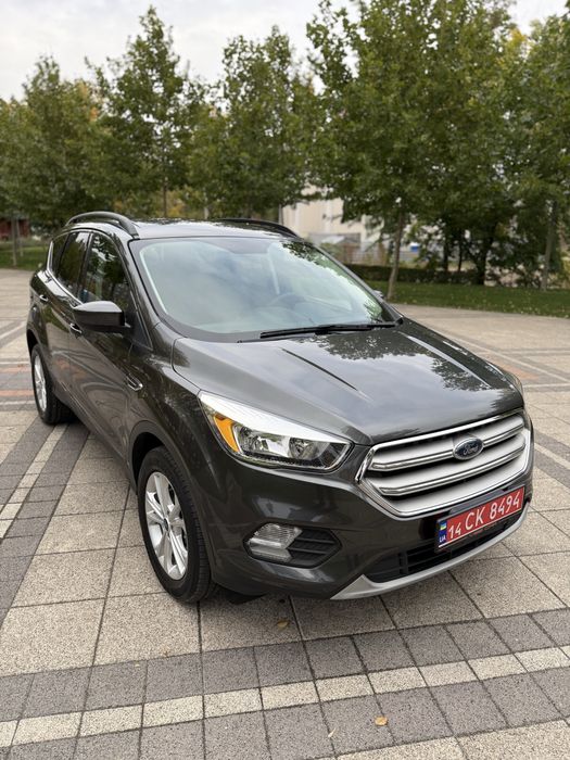 Продам Ford Escape (Kuga) без дтп та перекрасів