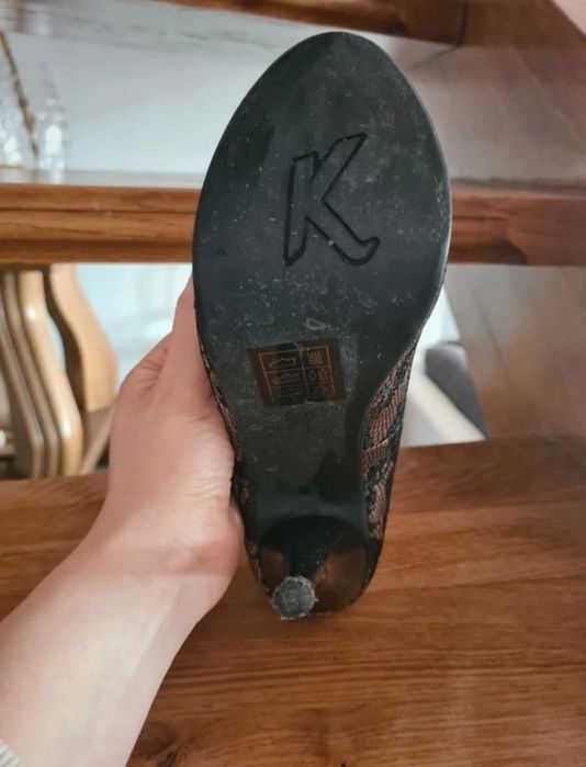 Szpilki na platformie r. 37 Kitten koronka