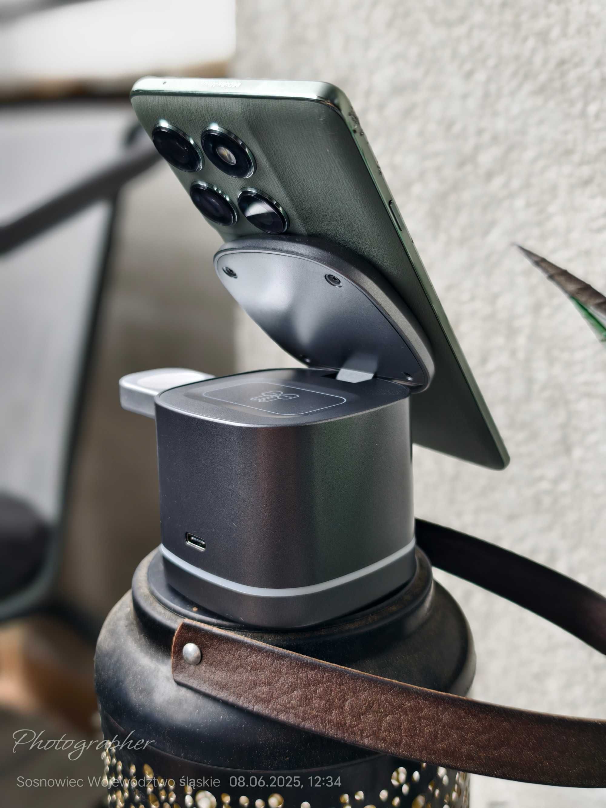 Ładowarka indukcyjna Qi Mag Safe 15W do iPhone Apple Watch AirPods