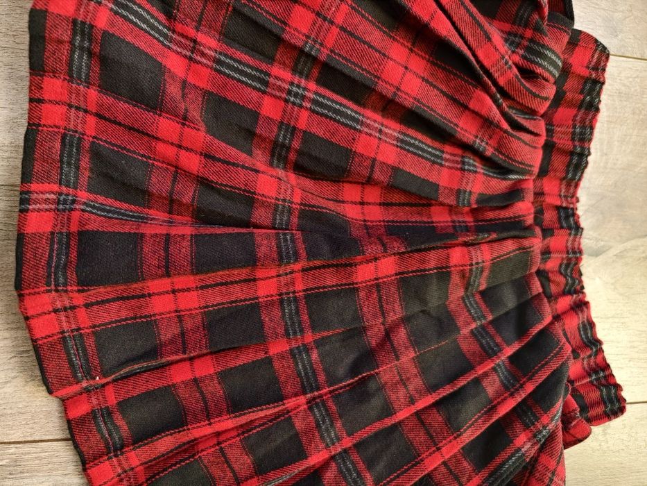 Spódniczka nowa r.122