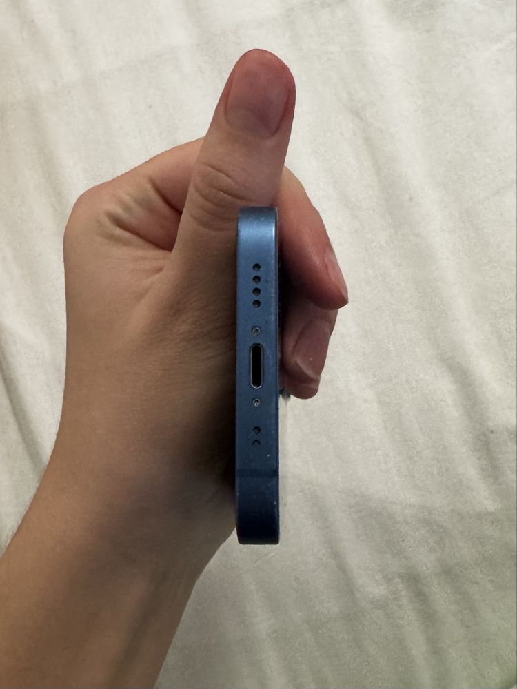 iPhone 13 mini niebieski