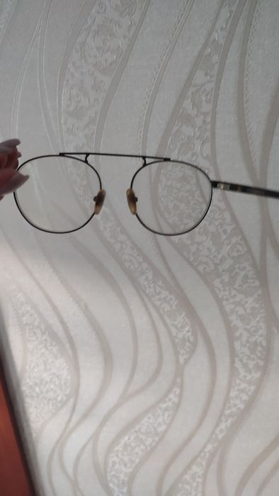 Продам оправу з лінзами -5.0