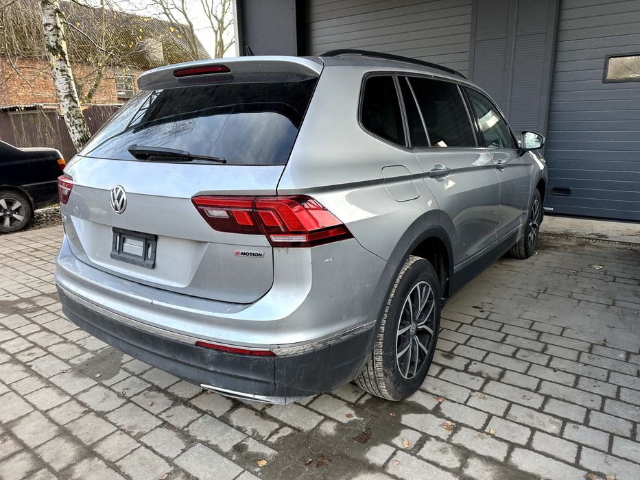 VW TIGUAN SE Allspace USA 21р колір LB7S Розбірка Запчастини Двері