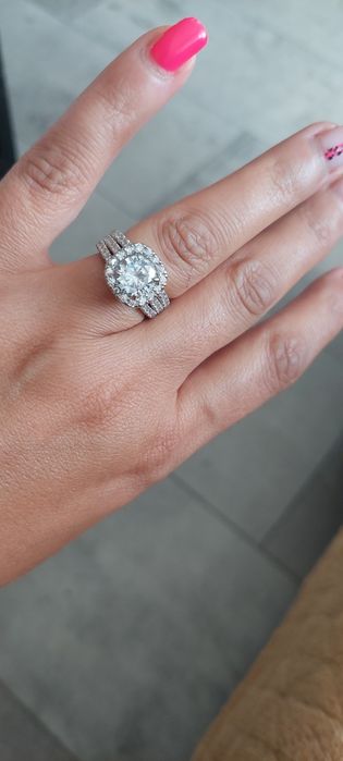 Luksusowy pierścionek z cyrkonią rozm. 7