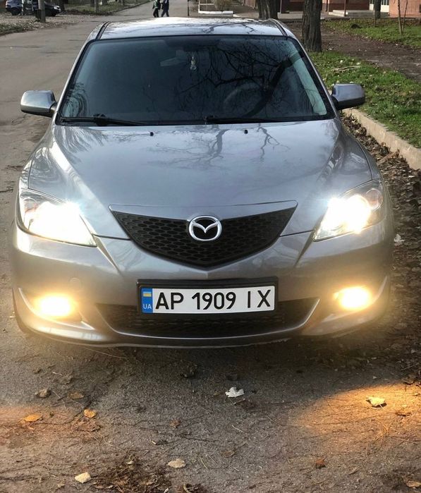 Продам автомобіль Мазда 3