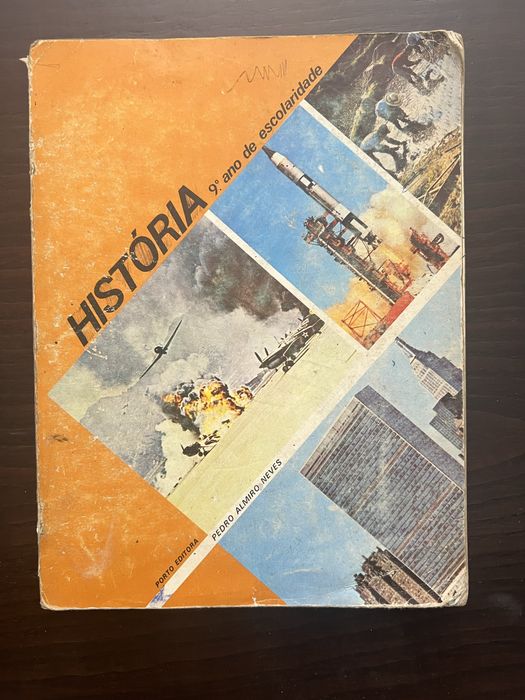 Livros escolares história antigos