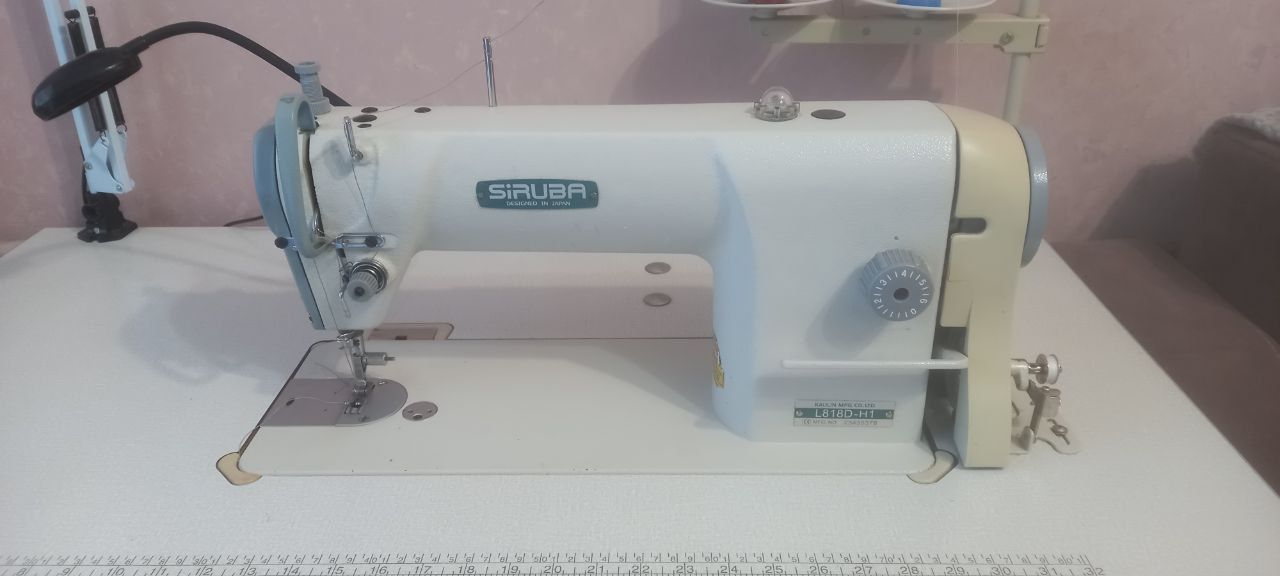 Продам швейну машинку SIRUBA L818D-H1