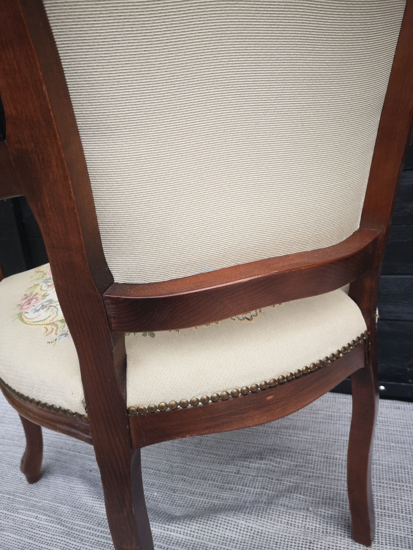 Krzesło antyk, z gobelinowym obiciem
