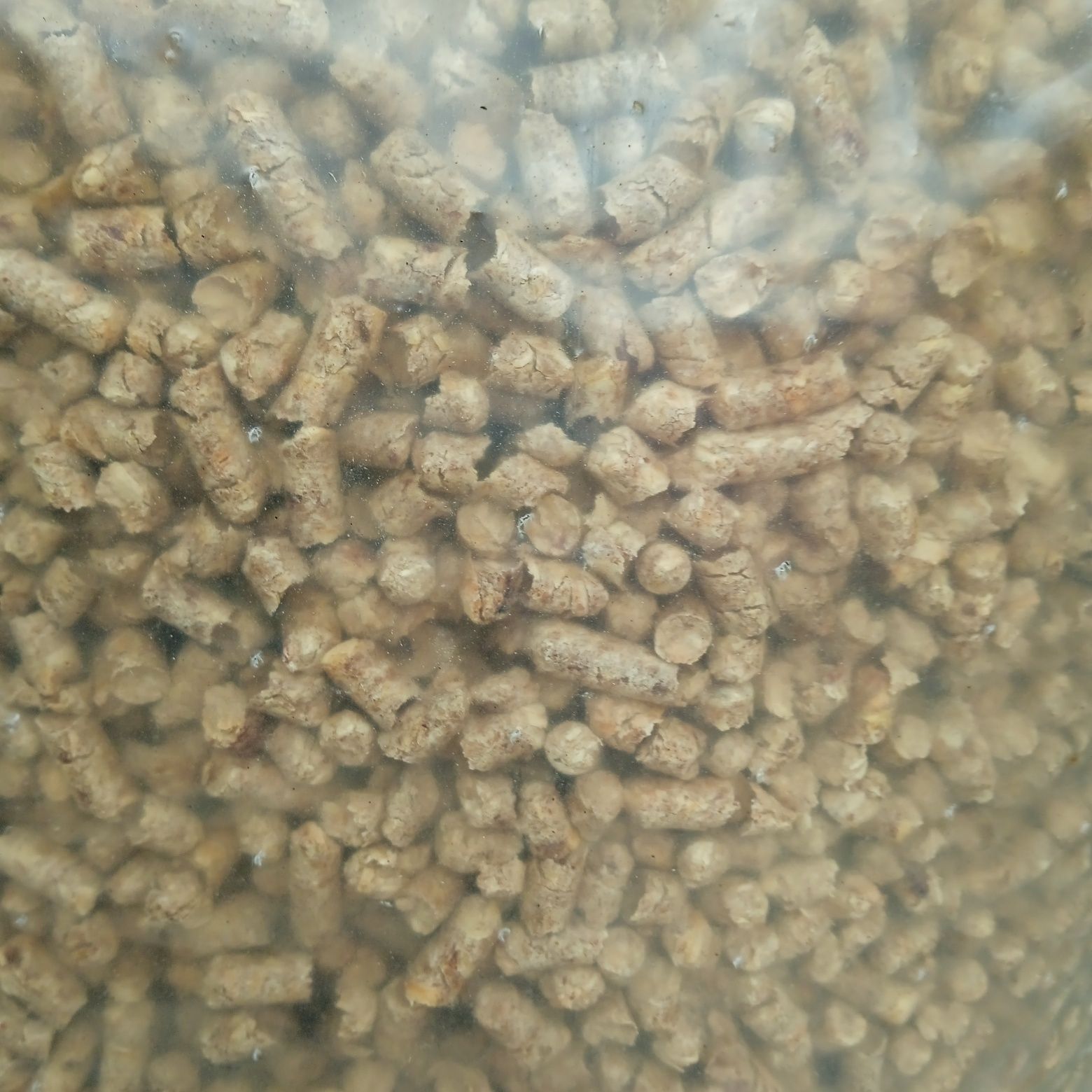 Pellet sosnowy A1 Din premium  twardy czysty 975 kg pelet