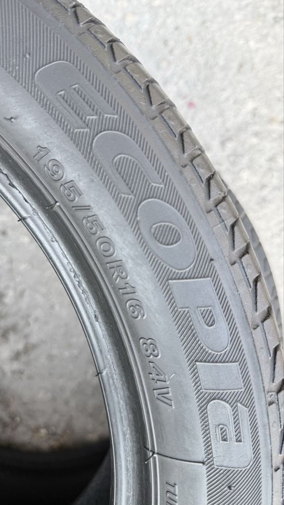 Pneus 195/50r16 Bridgestone Ecopia EP25 com 75% piso