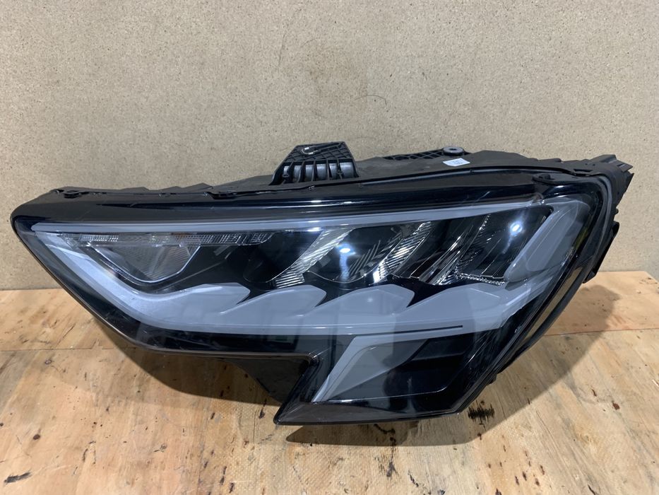 Audi A3 8Y 20- lampa lewa przednia lewy przód FULL LED Europa