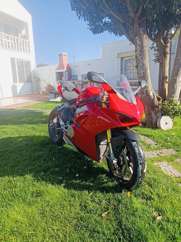 Ducati Panigale V4s