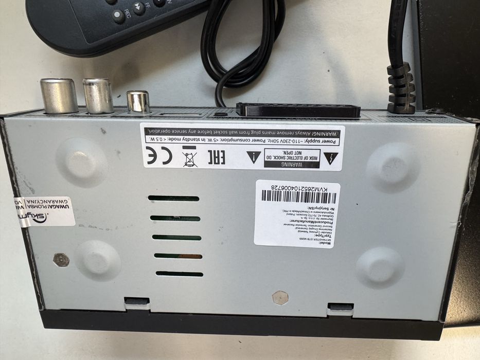 Telewizor Blaupunkt z DVD, dekoder DVB-T2, uchwyt regulowany