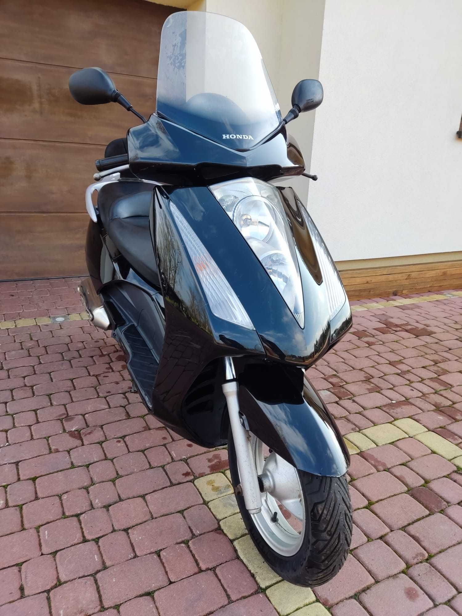 Honda Pantheon 125 z 2005r.