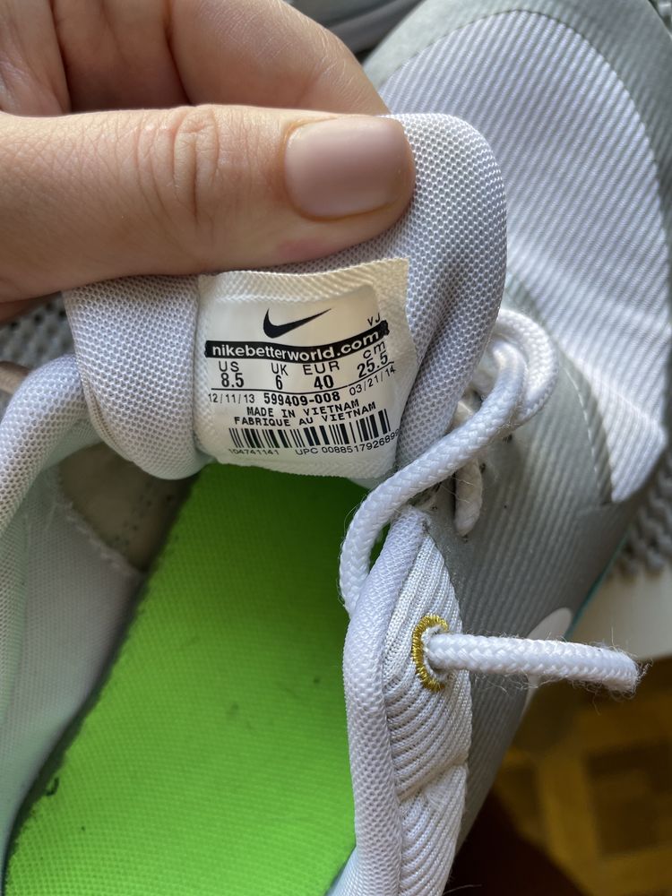 Кросівки Nike  оригінал 40 розмір 25,5 см