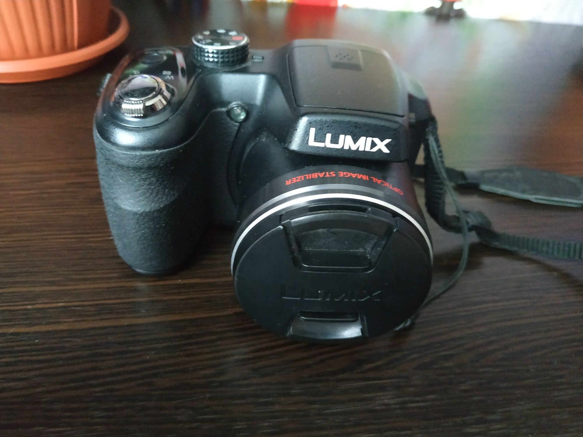 Цифрова фотокамера.Panasonic LZ20 LUMIX