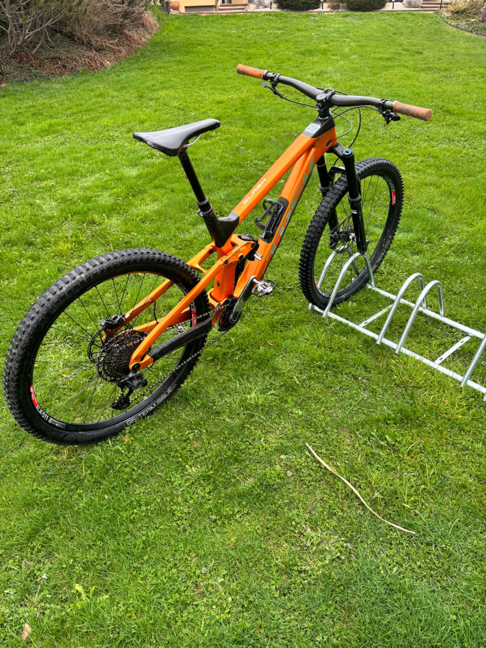 Trek slash 9.8 - faktura VAT. Rozmiar L