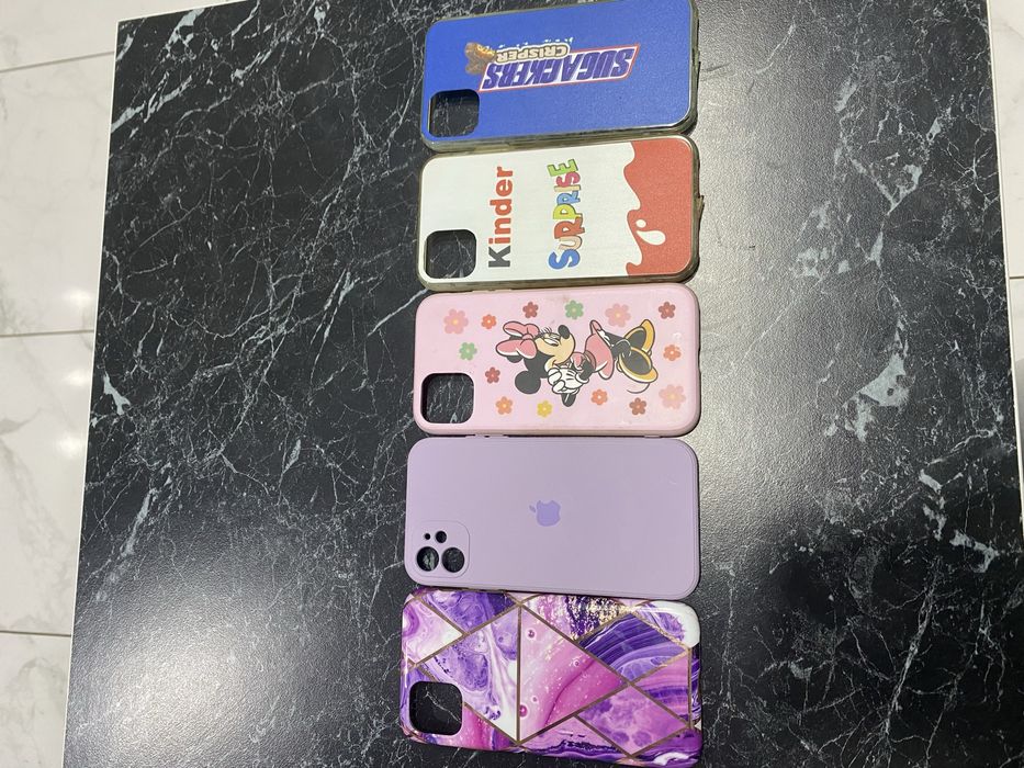 Чохли на айфон 11