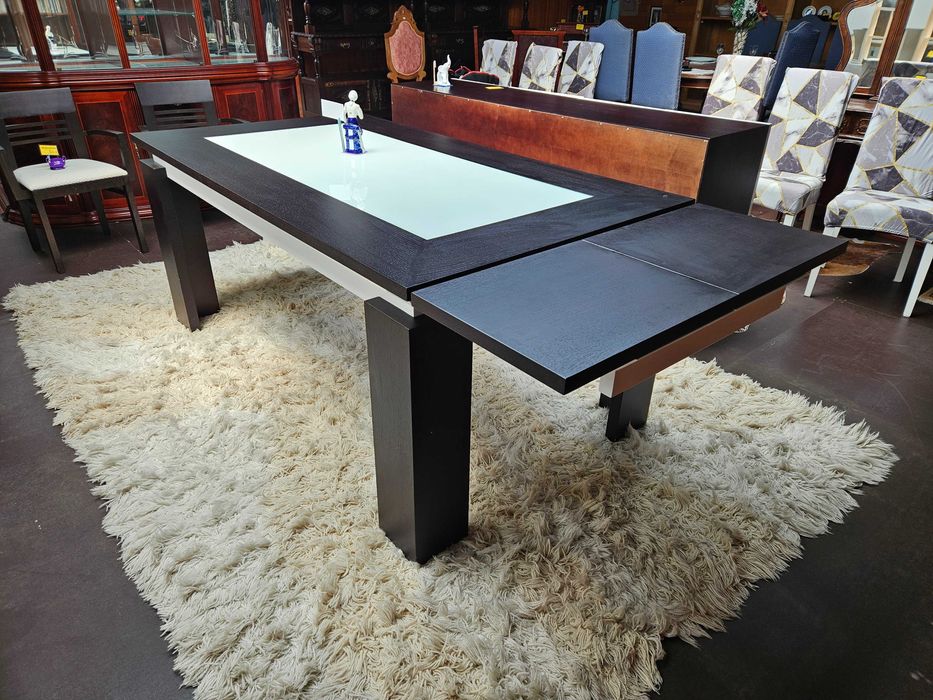 Mesa de sala com acabamento de vidro - Extensível - Muito bom estado