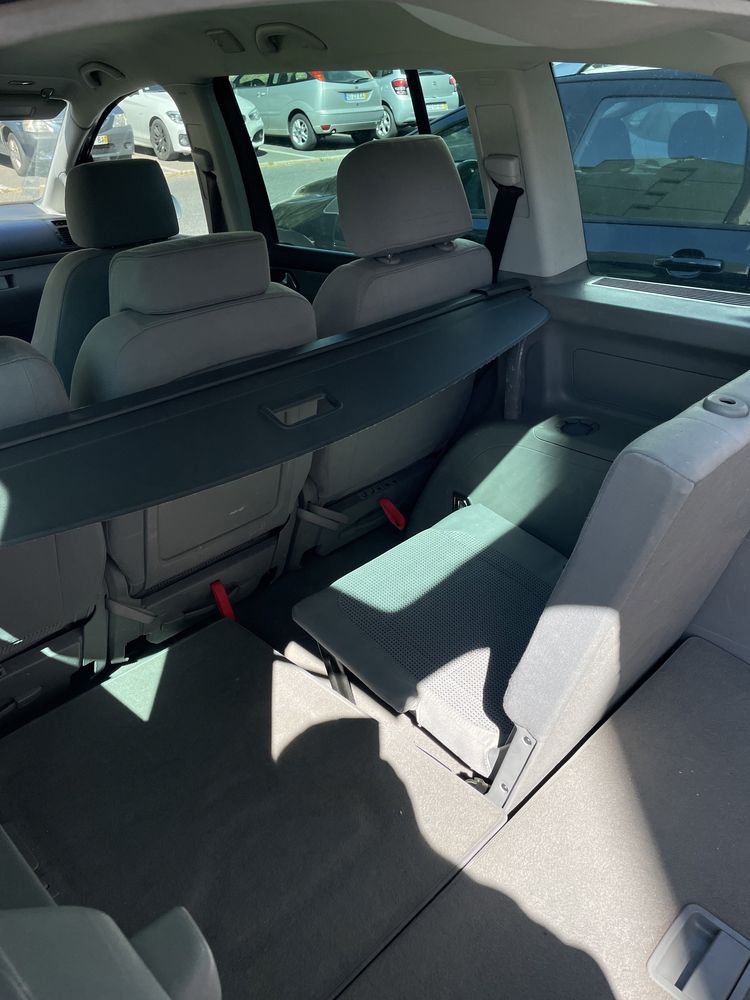 VW Touran 2004. 284000km