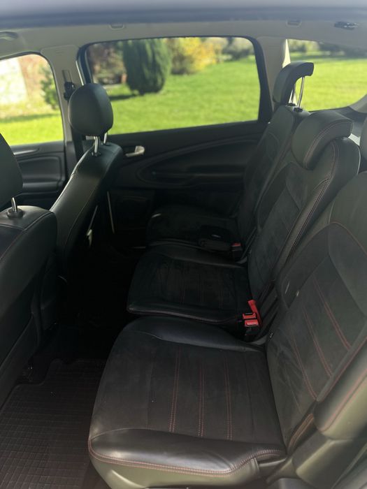 Ford s-max st line titanium