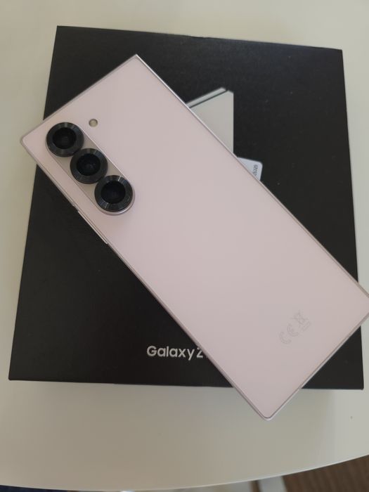 Galaxy Z Fold 6 Samusung telefon rozkładany różowy