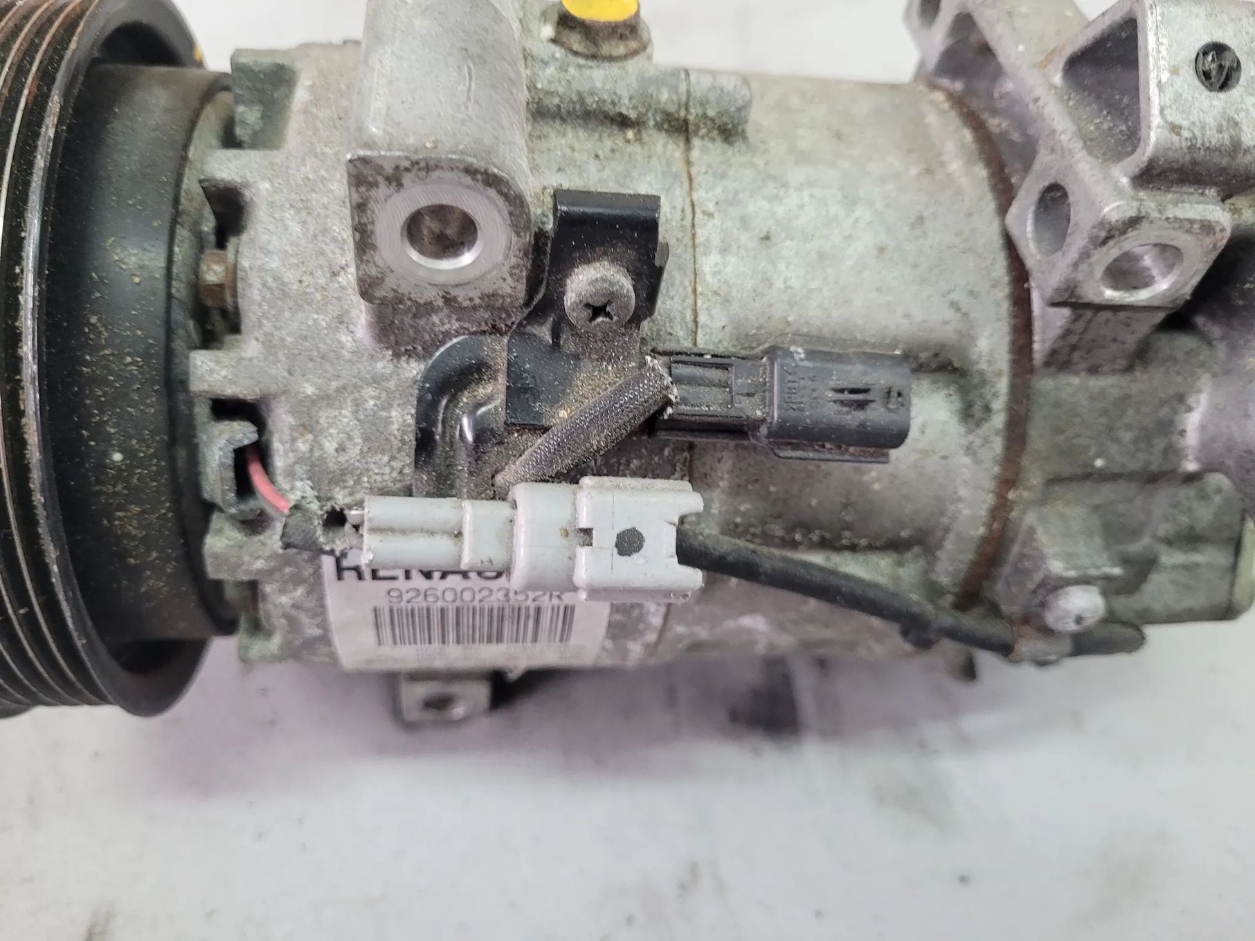 Sprężarka pompa klimatyzacji Renault CLIO IV Captur 1.5 DCI 926002352R