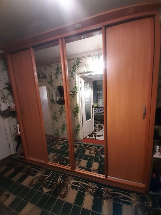 Продам шкаф купе