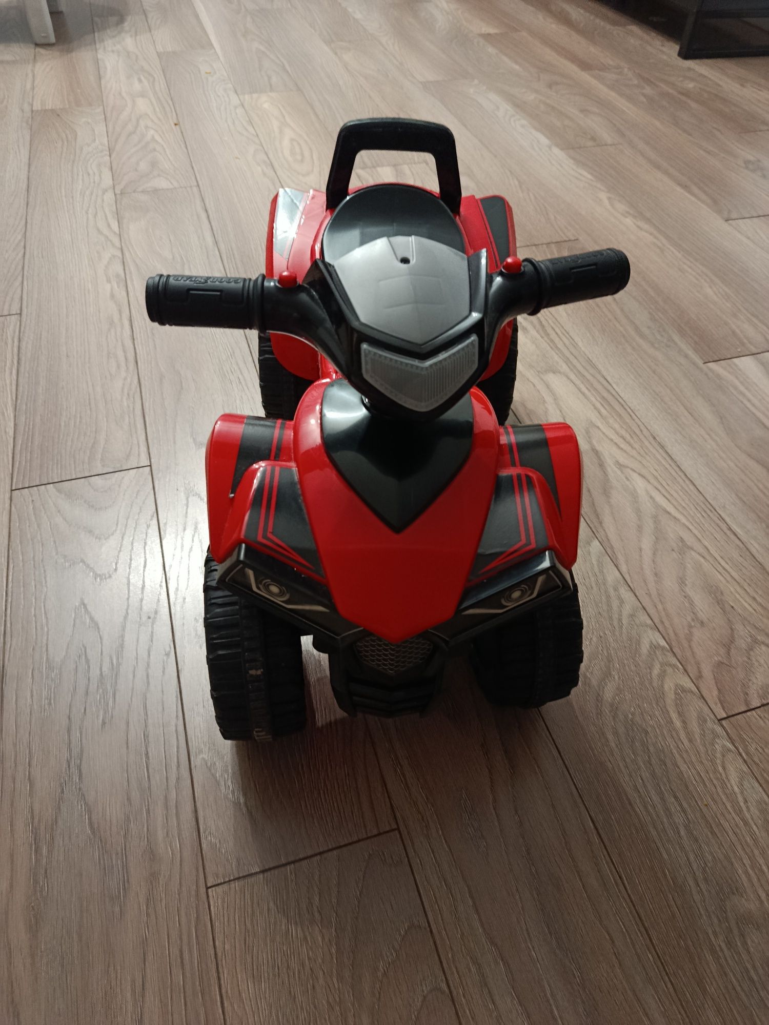 Jeździk pchacz Quad