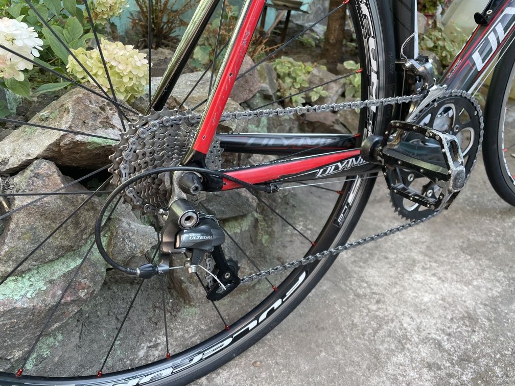 Ultegra КАРБОН шоссейный велосипед Olympia FSA