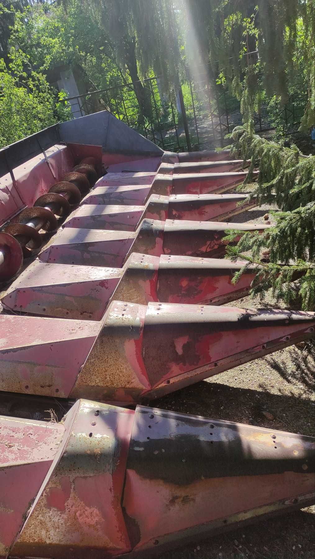 Комбайн Case 2166   з зерновою та кукурузною жаткою+ліхтера. ТОРГ