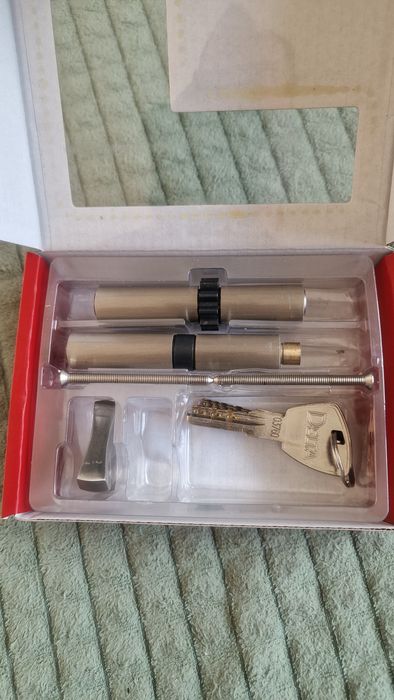 Wkladki do drzwi zewnętrznych delta