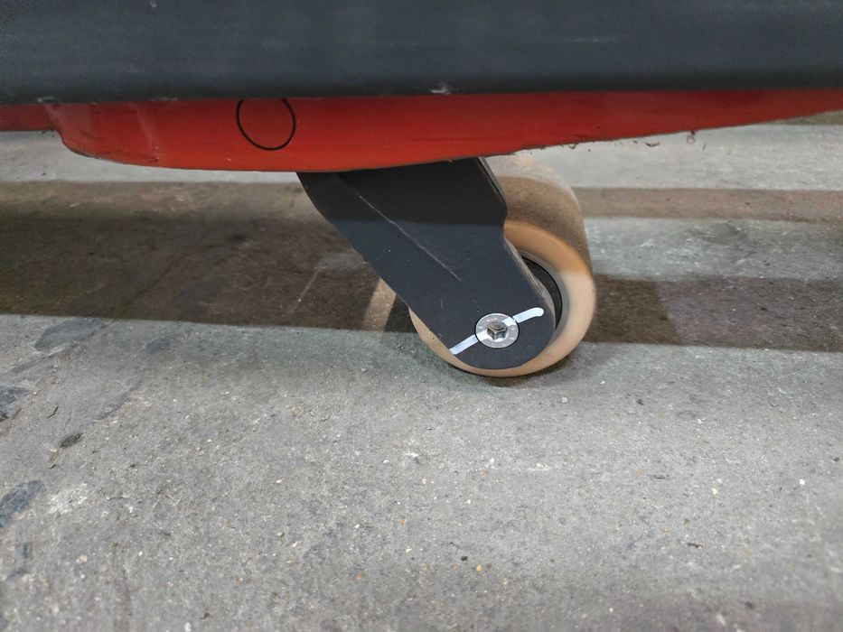 Штабелер самохідний Linde 1.4 тонни, підйом 4,352 метра 2021 рік